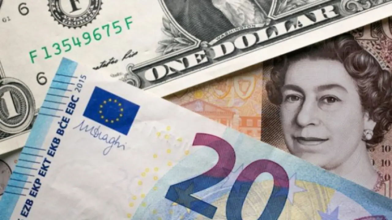 استقرار سعر صرف الجنيه الإسترليني مقابل الدولار واليورو في الأسواق العالمية